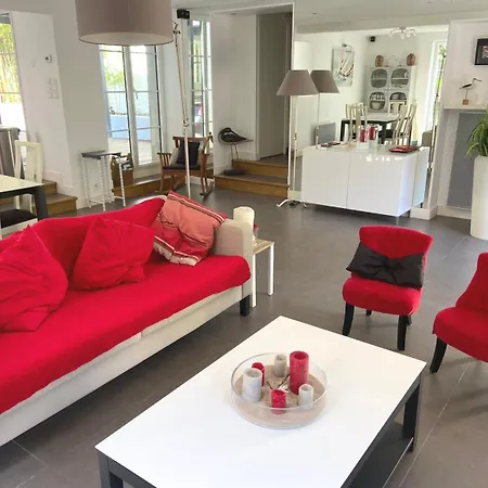 Βίλα Ker Zen 300m De La